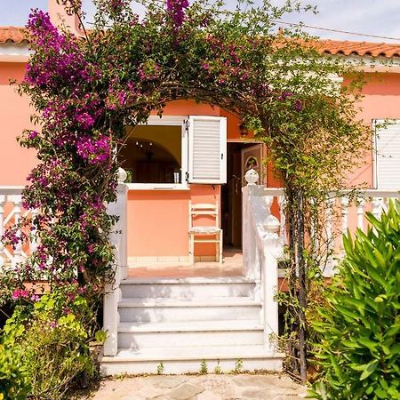 شقة 2 Bed House With Mountain View أليكيس المظهر الخارجي الصورة